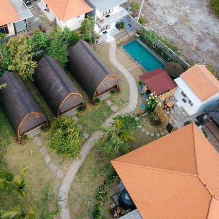 Wooden Puri Guesthouse ウルワツ エクステリア 写真