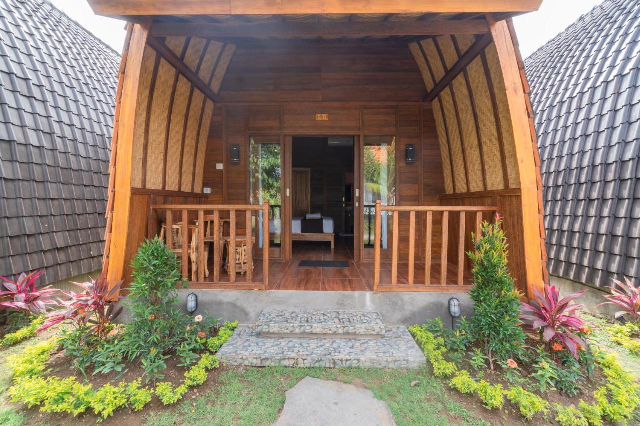 Wooden Puri Guesthouse ウルワツ エクステリア 写真