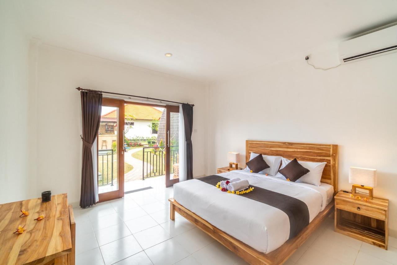 Wooden Puri Guesthouse ウルワツ エクステリア 写真