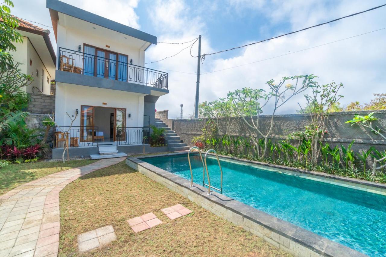 Wooden Puri Guesthouse ウルワツ エクステリア 写真