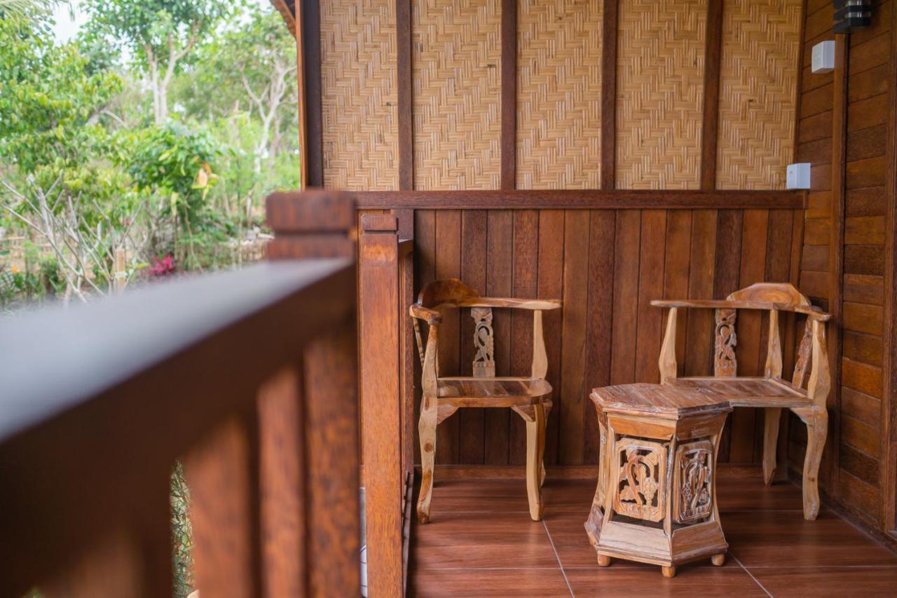 Wooden Puri Guesthouse ウルワツ エクステリア 写真