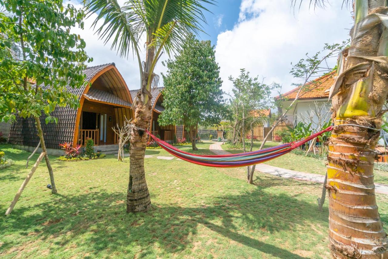 Wooden Puri Guesthouse ウルワツ エクステリア 写真
