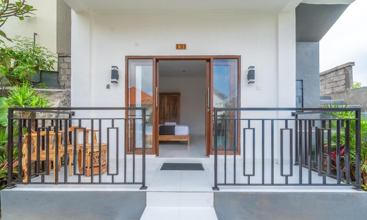 Wooden Puri Guesthouse ウルワツ エクステリア 写真